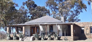 Karoo Cottage Pay 2 Stay 3